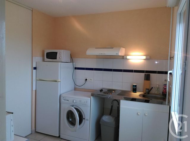 Appartement F2 &agrave; louer - 2 pi&egrave;ces - 43 m2 - Carcassonne - 11 - LANGUEDOC-ROUSSILLON