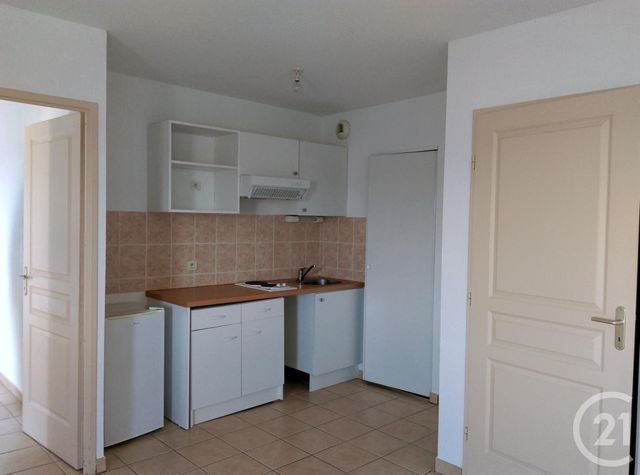Appartement F2 &agrave; louer - 2 pi&egrave;ces - 40 m2 - Carcassonne - 11 - LANGUEDOC-ROUSSILLON