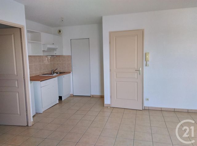 Appartement F2 &agrave; louer - 2 pi&egrave;ces - 40 m2 - Carcassonne - 11 - LANGUEDOC-ROUSSILLON