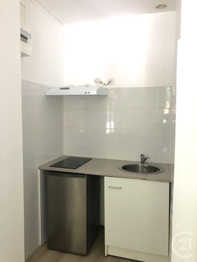 Appartement Studio &agrave; louer - 1 pi&egrave;ce - 25 m2 - Carcassonne - 11 - LANGUEDOC-ROUSSILLON