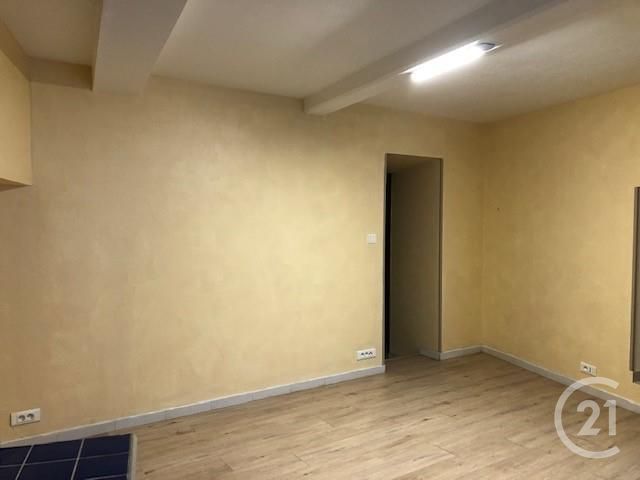 Maison &agrave; louer - 3 pi&egrave;ces - 66 m2 - St Hilaire - 11 - LANGUEDOC-ROUSSILLON