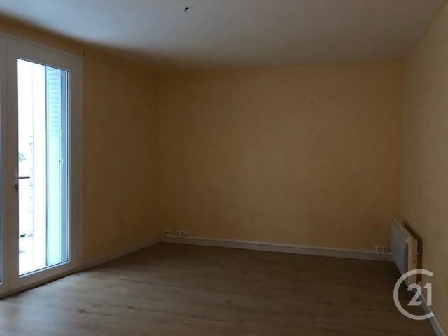 Maison &agrave; louer - 3 pi&egrave;ces - 66 m2 - St Hilaire - 11 - LANGUEDOC-ROUSSILLON