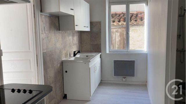 Appartement F2 &agrave; louer - 2 pi&egrave;ces - 49,88 m2 - Montreal - 11 - LANGUEDOC-ROUSSILLON