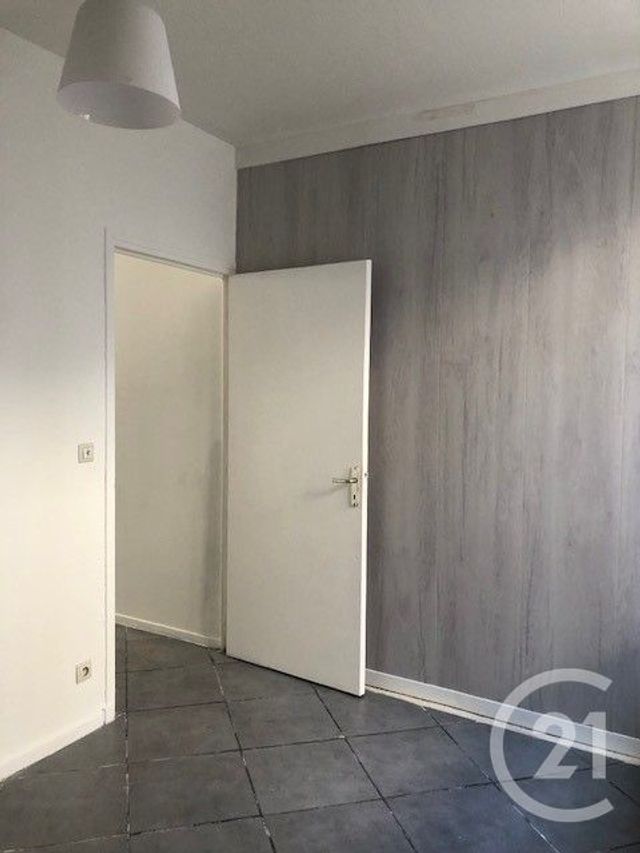 Appartement F2 &agrave; louer - 2 pi&egrave;ces - 34,78 m2 - Carcassonne - 11 - LANGUEDOC-ROUSSILLON