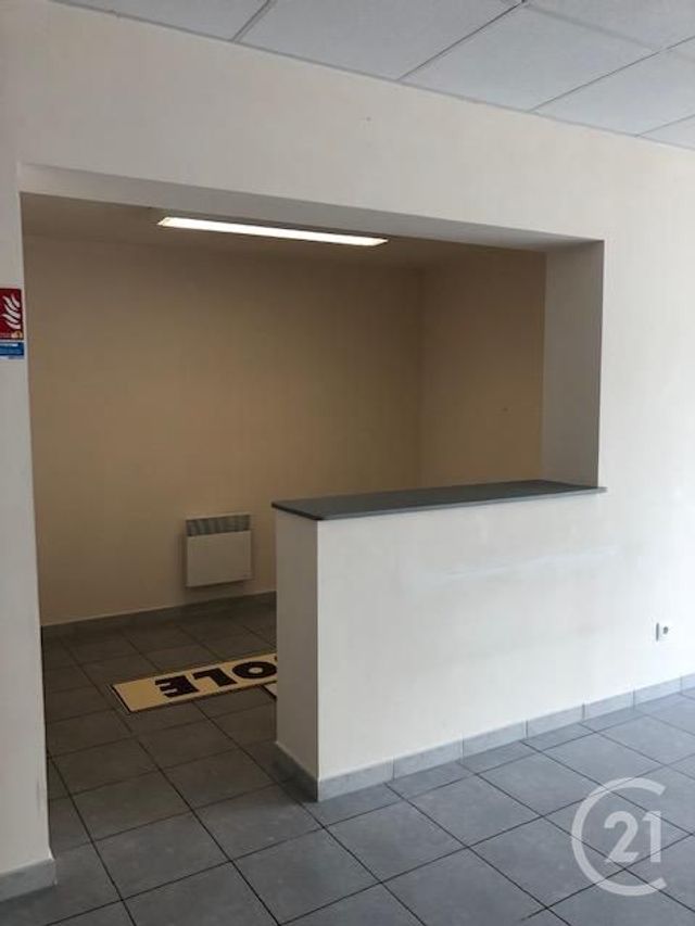 Appartement Local &agrave; louer - 3 pi&egrave;ces - 82 m2 - Carcassonne - 11 - LANGUEDOC-ROUSSILLON