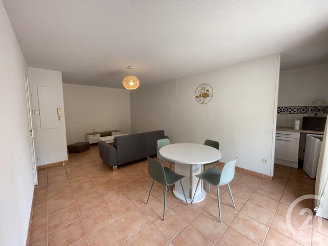 Appartement T2 &agrave; louer - 2 pi&egrave;ces - 46 m2 - Carcassonne - 11 - LANGUEDOC-ROUSSILLON