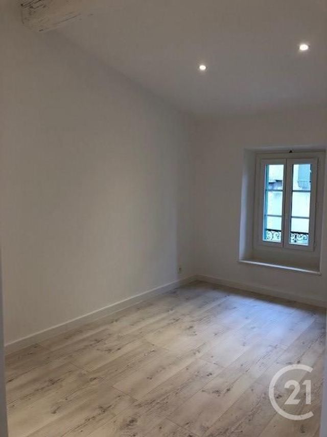 Appartement F4 &agrave; louer - 4 pi&egrave;ces - 77,39 m2 - Carcassonne - 11 - LANGUEDOC-ROUSSILLON