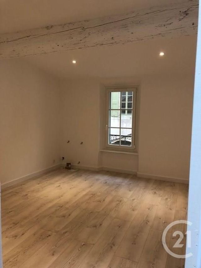 Appartement F4 &agrave; louer - 4 pi&egrave;ces - 77,39 m2 - Carcassonne - 11 - LANGUEDOC-ROUSSILLON