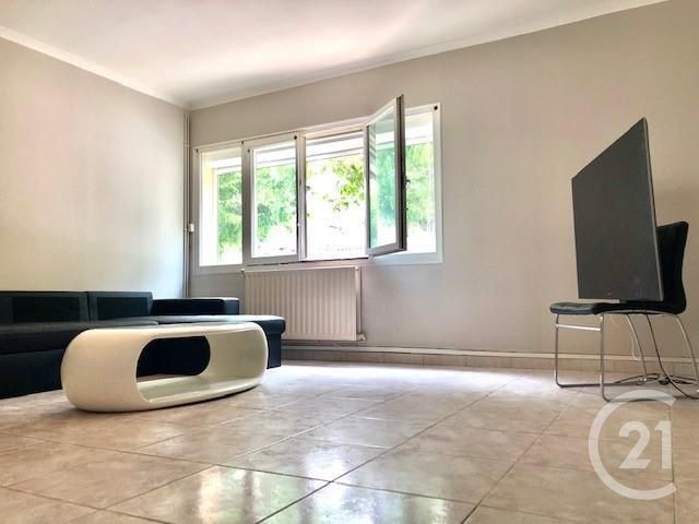 Appartement F3 &agrave; louer - 3 pi&egrave;ces - 59,10 m2 - Carcassonne - 11 - LANGUEDOC-ROUSSILLON