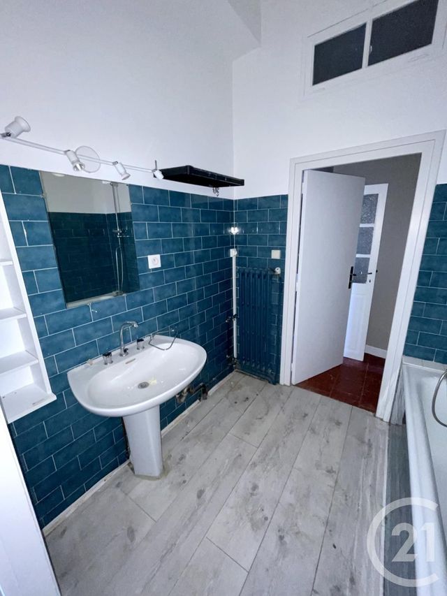 Maison &agrave; louer - 6 pi&egrave;ces - 186 m2 - Preixan - 11 - LANGUEDOC-ROUSSILLON