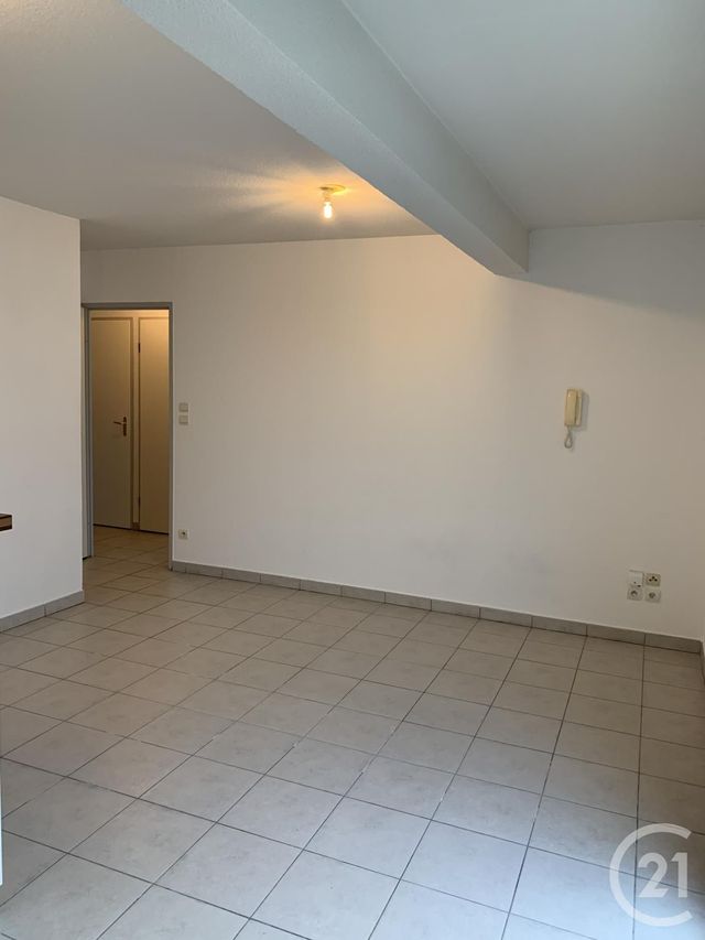 Appartement F2 &agrave; louer - 2 pi&egrave;ces - 35,70 m2 - Carcassonne - 11 - LANGUEDOC-ROUSSILLON