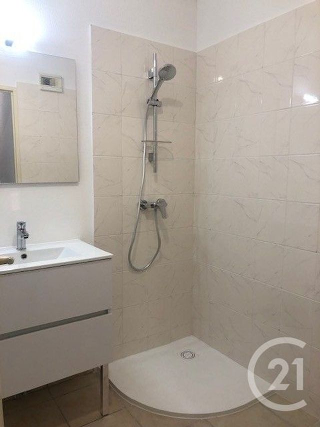 Appartement F2 &agrave; louer - 2 pi&egrave;ces - 44,44 m2 - Carcassonne - 11 - LANGUEDOC-ROUSSILLON
