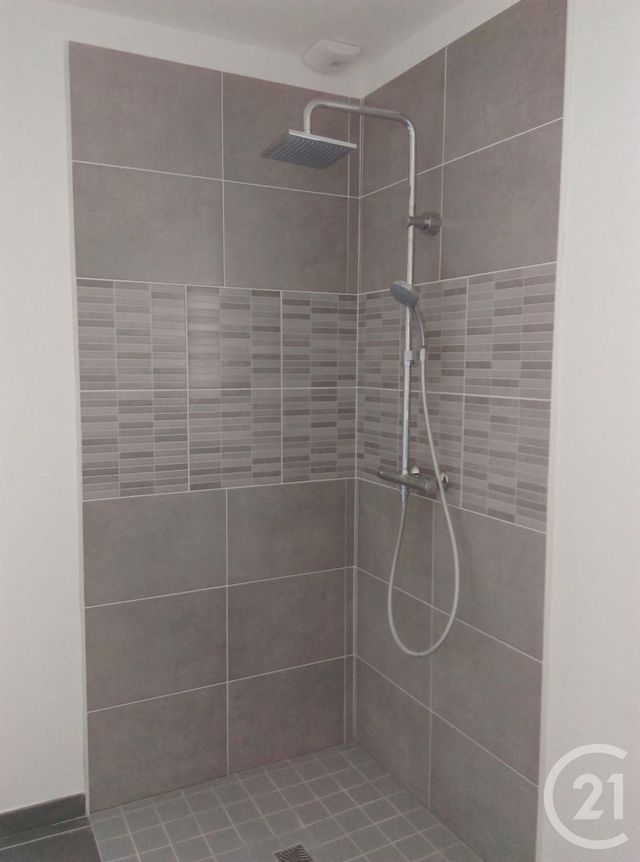 Maison &agrave; louer - 4 pi&egrave;ces - 87 m2 - Villegailhenc - 11 - LANGUEDOC-ROUSSILLON