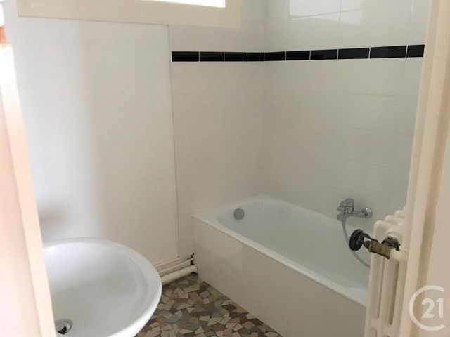 Appartement F4 &agrave; louer - 4 pi&egrave;ces - 77,94 m2 - Lorient - 56 - BRETAGNE