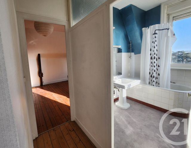 Appartement F4 &agrave; louer - 4 pi&egrave;ces - 120 m2 - Lorient - 56 - BRETAGNE