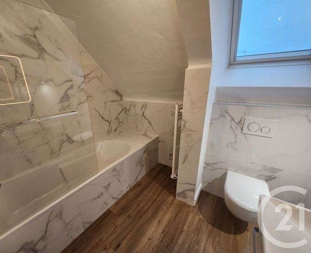 Maison &agrave; louer - 5 pi&egrave;ces - 89 m2 - Lanester - 56 - BRETAGNE