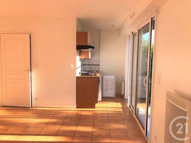 Appartement F1 &agrave; louer - 1 pi&egrave;ce - 29,77 m2 - Lorient - 56 - BRETAGNE