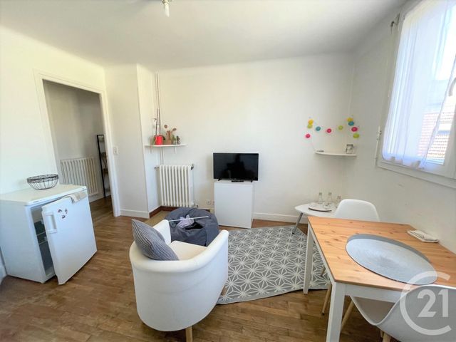 Appartement T2 &agrave; louer - 2 pi&egrave;ces - 35,50 m2 - Lorient - 56 - BRETAGNE