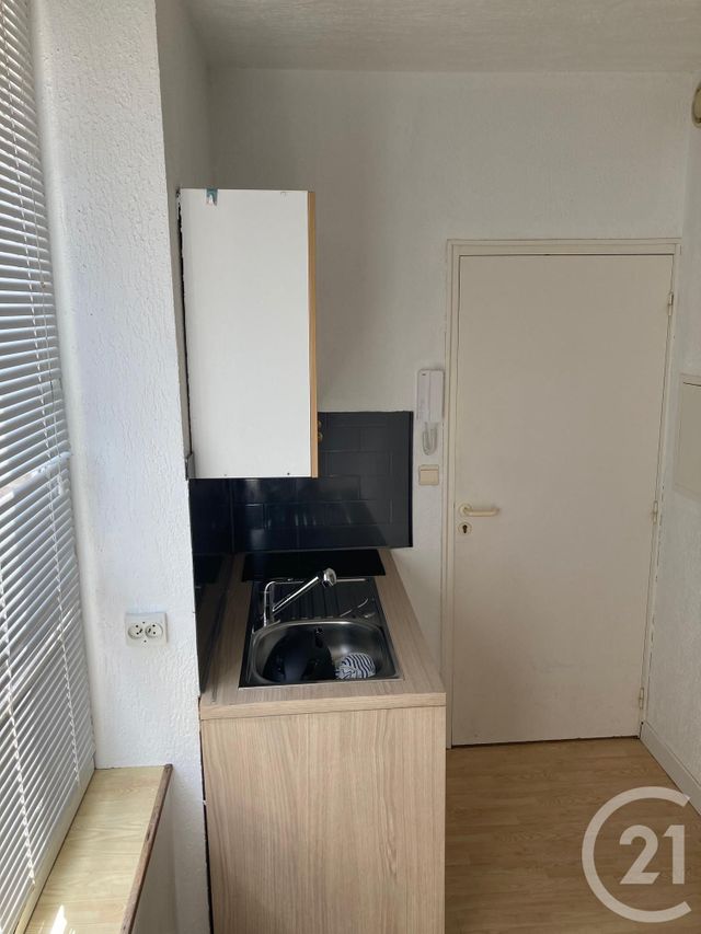 Appartement Studio &agrave; louer - 1 pi&egrave;ce - 12,75 m2 - Lorient - 56 - BRETAGNE
