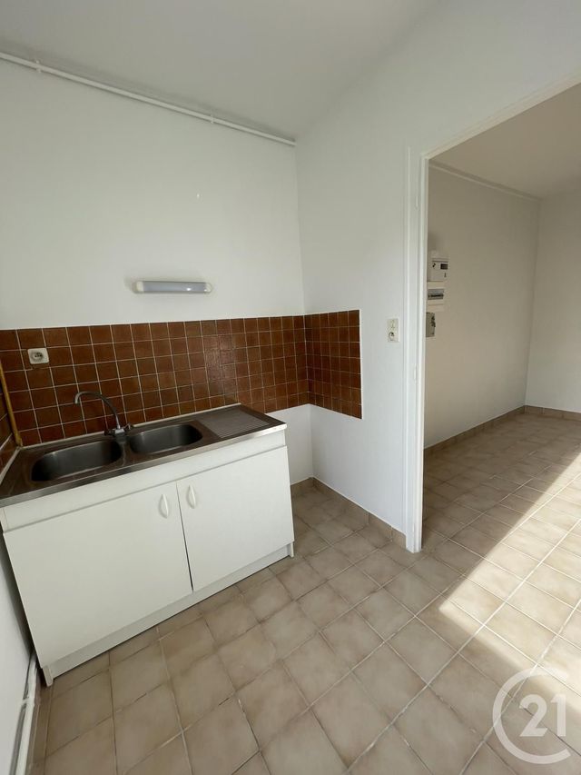 Appartement F1 &agrave; louer - 1 pi&egrave;ce - 22,45 m2 - Lorient - 56 - BRETAGNE