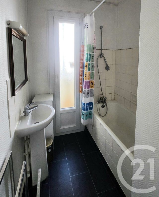 Appartement T3 &agrave; louer - 3 pi&egrave;ces - 58,47 m2 - Lorient - 56 - BRETAGNE
