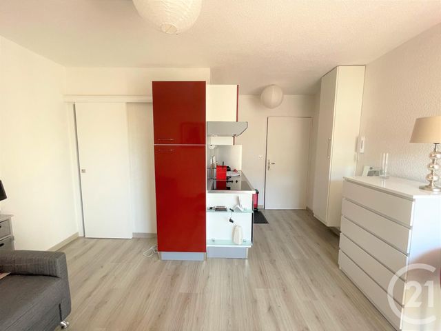 Appartement F1 &agrave; louer - 1 pi&egrave;ce - 18 m2 - Lorient - 56 - BRETAGNE