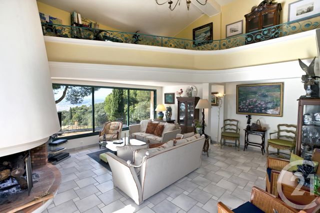Maison &agrave; vendre - 5 pi&egrave;ces - 216,52 m2 - Nice - 06 - PROVENCE-ALPES-COTE-D-AZUR