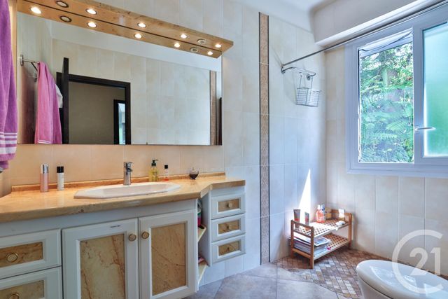 Appartement F2 à vendre - 2 pièces - 60,57 m2 - Nice - 06 - PROVENCE-ALPES-COTE-D-AZUR