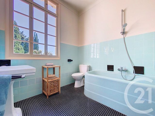 Maison &agrave; louer - 5 pi&egrave;ces - 243 m2 - Nice - 06 - PROVENCE-ALPES-COTE-D-AZUR