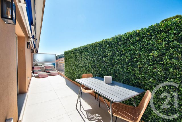 Appartement F2 à vendre - 2 pièces - 39 m2 - Villefranche Sur Mer - 06 - PROVENCE-ALPES-COTE-D-AZUR