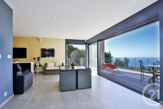 Maison à louer - 5 pièces - 215,69 m2 - Villefranche Sur Mer - 06 - PROVENCE-ALPES-COTE-D-AZUR