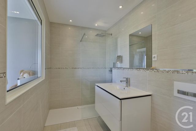 Maison à louer - 5 pièces - 215,69 m2 - Villefranche Sur Mer - 06 - PROVENCE-ALPES-COTE-D-AZUR