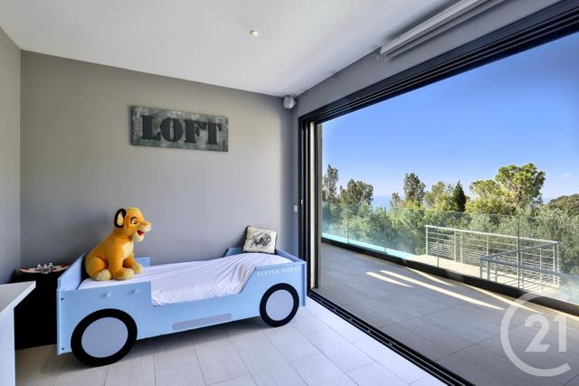 Maison à louer - 5 pièces - 215,69 m2 - Villefranche Sur Mer - 06 - PROVENCE-ALPES-COTE-D-AZUR