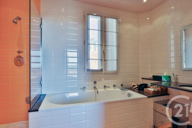 Appartement F3 à vendre - 3 pièces - 135,02 m2 - Nice - 06 - PROVENCE-ALPES-COTE-D-AZUR