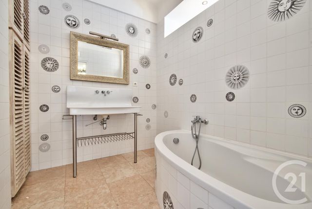 Appartement F3 à vendre - 3 pièces - 66,76 m2 - Nice - 06 - PROVENCE-ALPES-COTE-D-AZUR