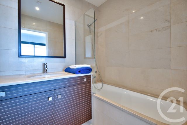 Appartement Remise à vendre - 3 pièces - 97,18 m2 - Nice - 06 - PROVENCE-ALPES-COTE-D-AZUR