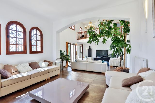 Maison à vendre - 8 pièces - 245,05 m2 - Colomars - 06 - PROVENCE-ALPES-COTE-D-AZUR