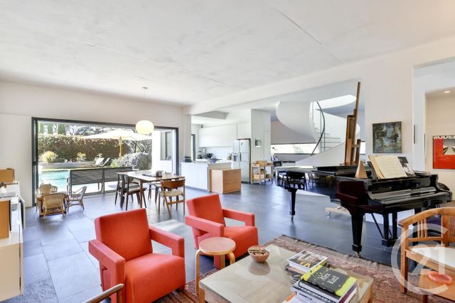 Maison à vendre - 8 pièces - 253,30 m2 - Nice - 06 - PROVENCE-ALPES-COTE-D-AZUR