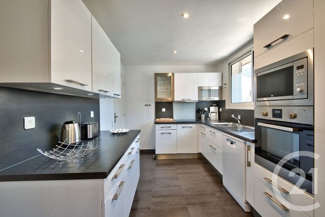 Appartement F7 et + &agrave; louer - 7 pi&egrave;ces - 221,98 m2 - Nice - 06 - PROVENCE-ALPES-COTE-D-AZUR