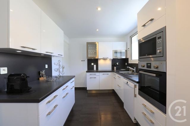 Appartement F7 et + &agrave; louer - 7 pi&egrave;ces - 221,98 m2 - Nice - 06 - PROVENCE-ALPES-COTE-D-AZUR