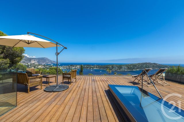 Maison à louer - 4 pièces - 113 m2 - Nice - 06 - PROVENCE-ALPES-COTE-D-AZUR