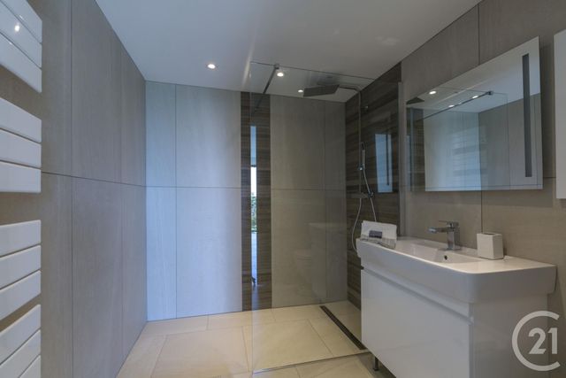 Maison à louer - 4 pièces - 113 m2 - Nice - 06 - PROVENCE-ALPES-COTE-D-AZUR