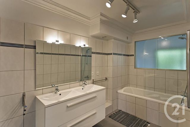 Appartement F3 à louer - 3 pièces - 75,15 m2 - Cap D Ail - 06 - PROVENCE-ALPES-COTE-D-AZUR