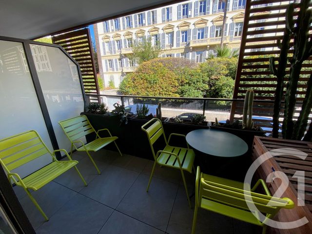 Appartement F2 &agrave; louer - 2 pi&egrave;ces - 43 m2 - Nice - 06 - PROVENCE-ALPES-COTE-D-AZUR
