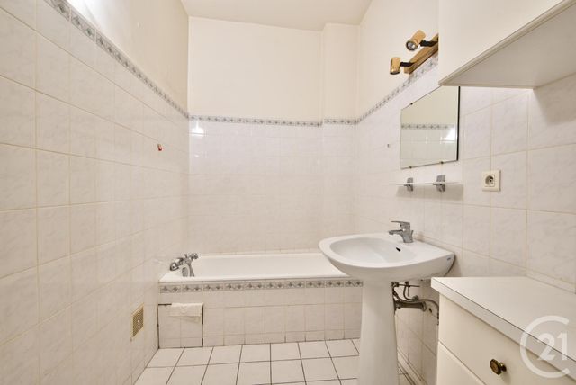 Appartement F2 à vendre - 2 pièces - 69,70 m2 - Nice - 06 - PROVENCE-ALPES-COTE-D-AZUR