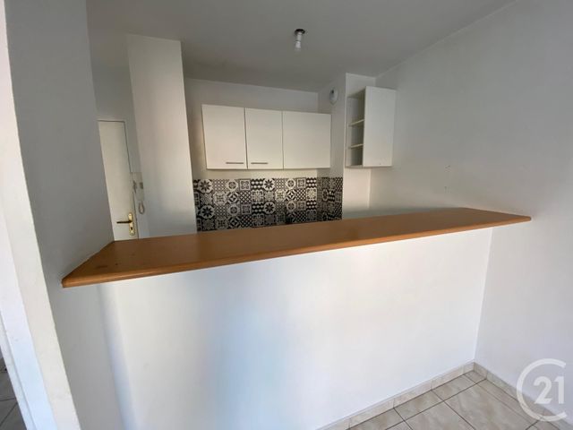 Appartement T2 &agrave; louer - 2 pi&egrave;ces - 38,38 m2 - Le Cannet - 06 - PROVENCE-ALPES-COTE-D-AZUR