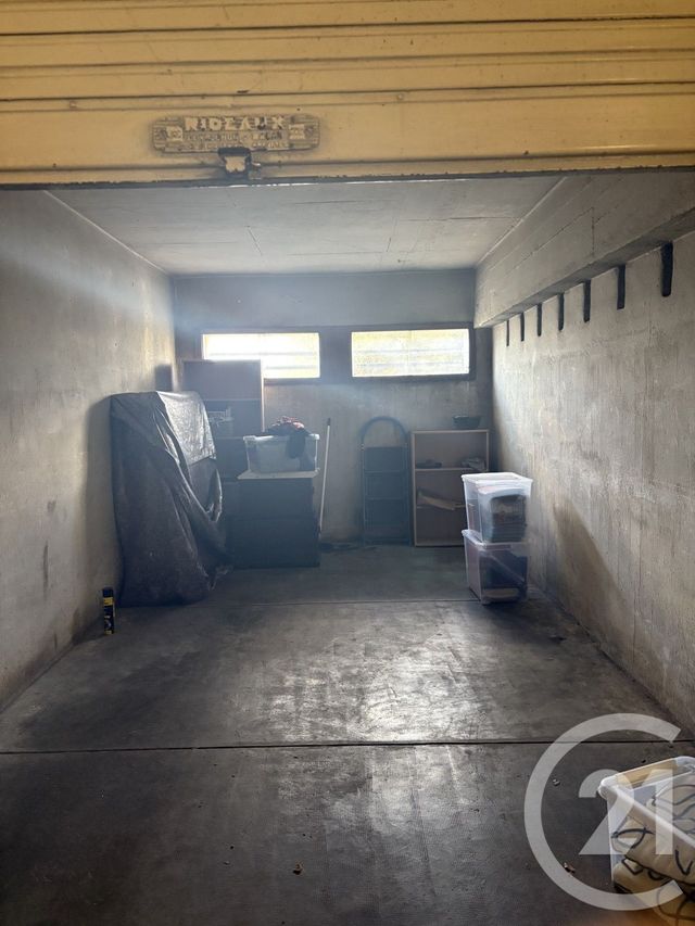 Parking à vendre - 12,32 m2 - Nice - 06 - PROVENCE-ALPES-COTE-D-AZUR