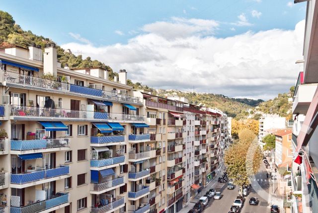 Appartement F4 à vendre - 4 pièces - 97,68 m2 - Nice - 06 - PROVENCE-ALPES-COTE-D-AZUR