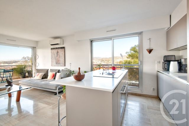 Appartement F4 &agrave; vendre - 4 pi&egrave;ces - 102,47 m2 - Nice - 06 - PROVENCE-ALPES-COTE-D-AZUR
