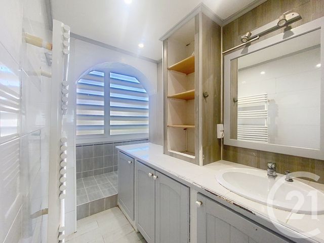 Appartement F2 &agrave; louer - 2 pi&egrave;ces - 56,32 m2 - Nice - 06 - PROVENCE-ALPES-COTE-D-AZUR